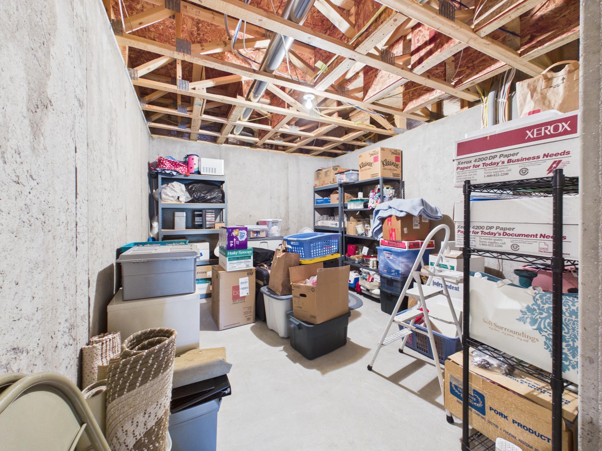 10697 Kingsfield Lane - Storage