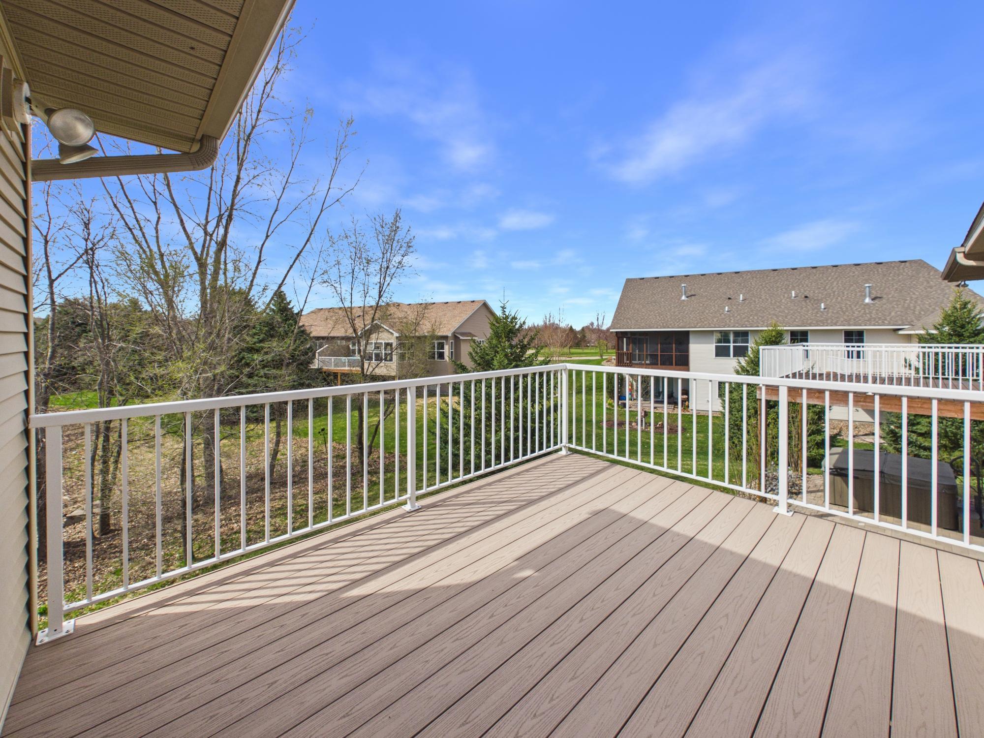 10697 Kingsfield Lane - Beautiful Deck