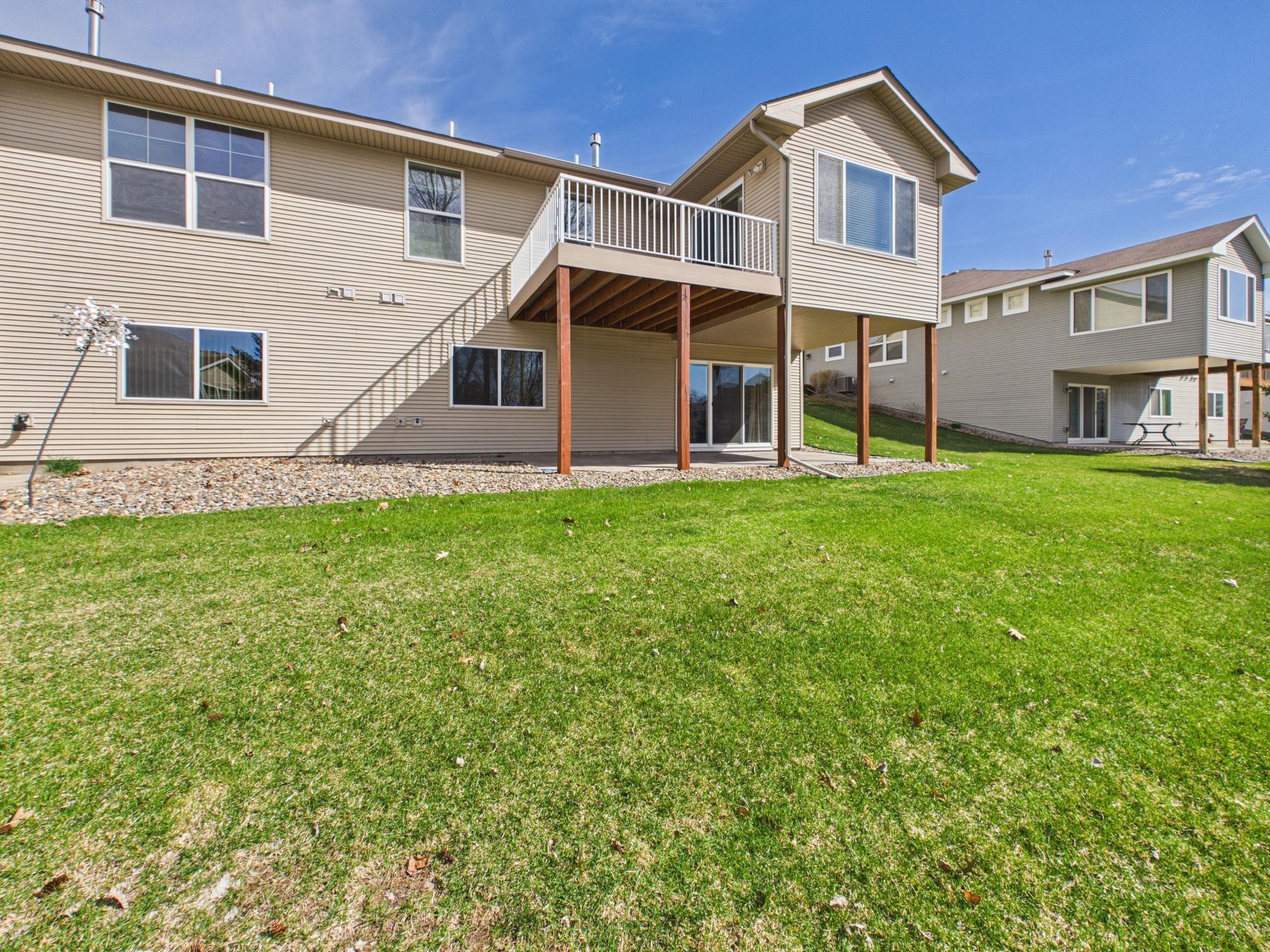 10697 Kingsfield Lane