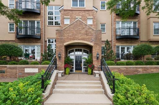 5000 Halifax Avenue S, 107, Edina, MN 55424