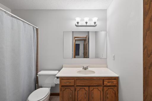818 Sherwood Road, Saint Paul, MN 55126