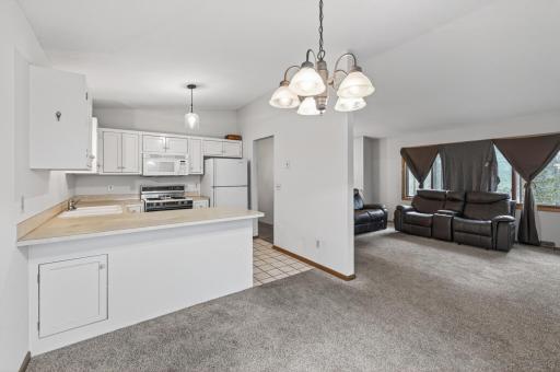 818 Sherwood Road, Saint Paul, MN 55126