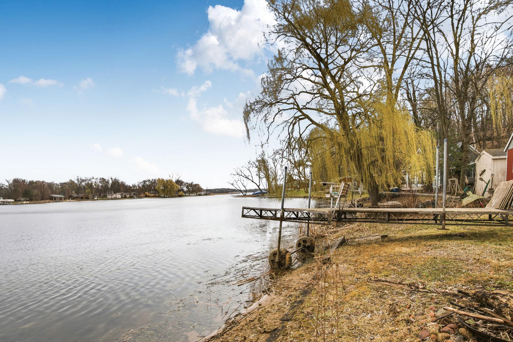 Augusta Lake goes into Clearwater Lake