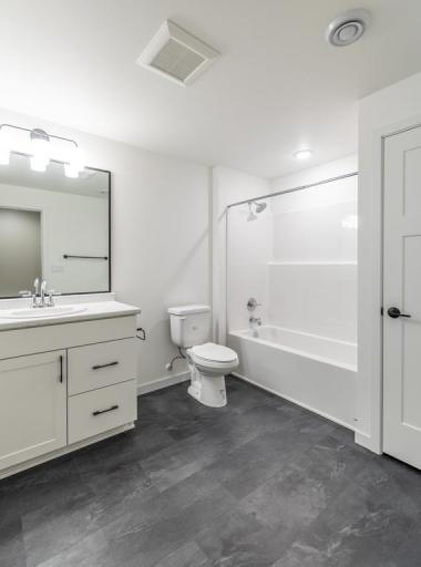 6841 Sunrise Pt, Horace, ND 58047