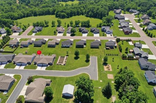 417 Fawn Run, Kenyon, MN 55946