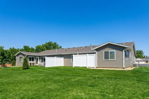 417 Fawn Run, Kenyon, MN 55946