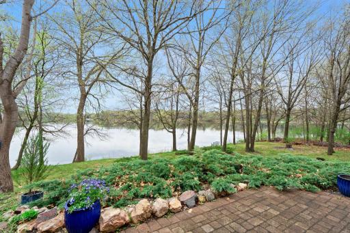 Multiple destinations to relax, entertain, and enjoy the lake views in every season.