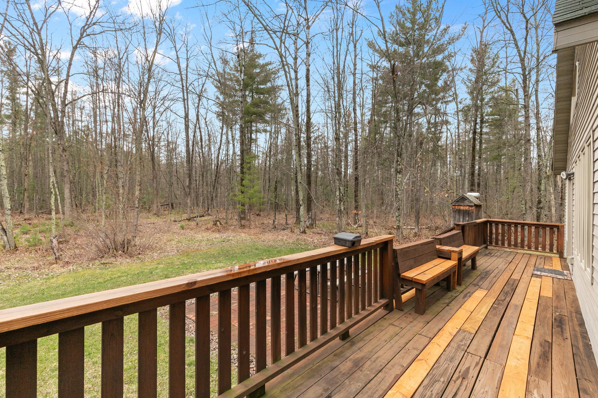 This side of the deck also has a gate at the top of the stairs, plus built-in benches.