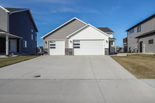 5461 Lori Lane W, West Fargo, ND 58078