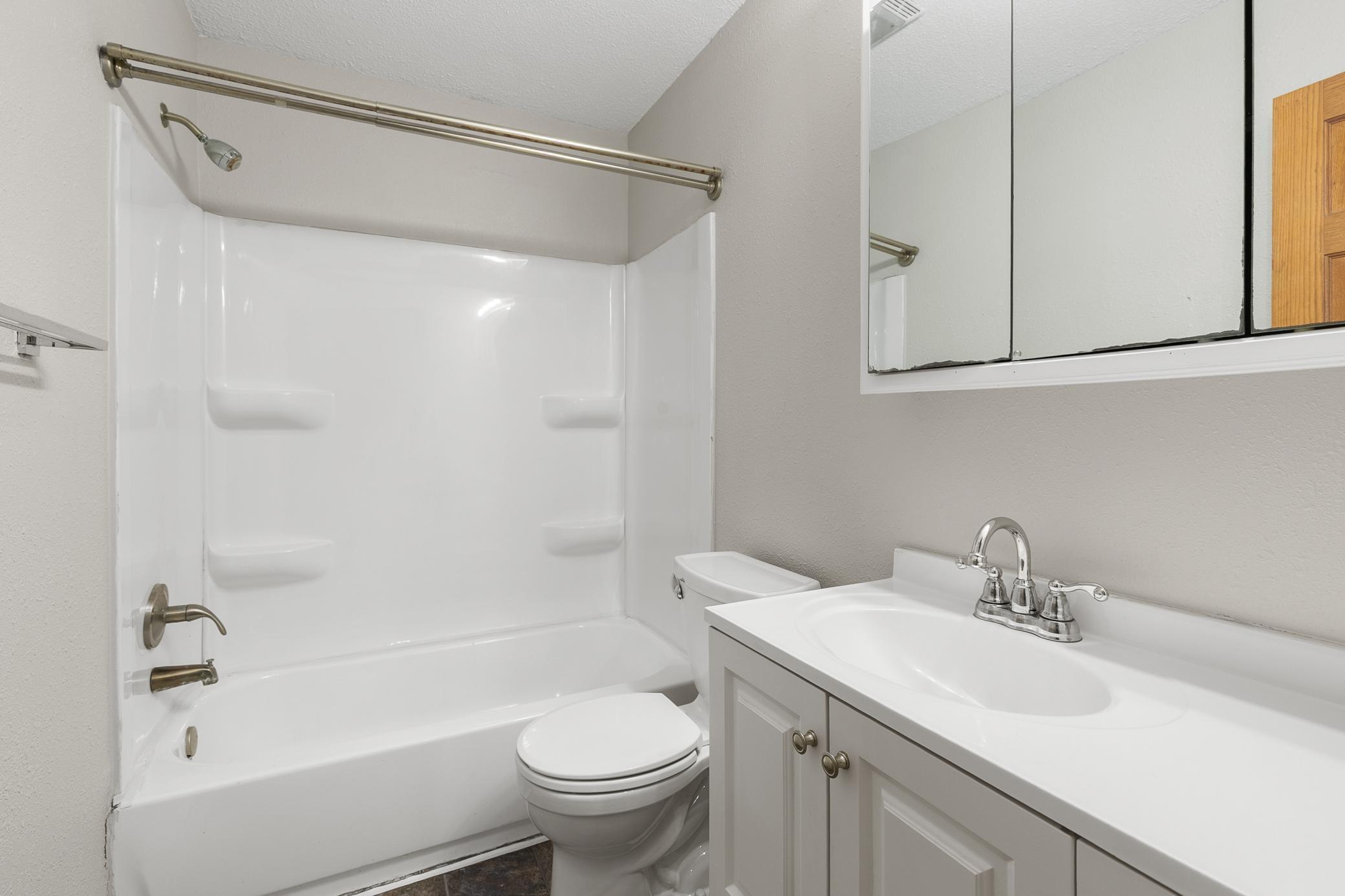 Main Floor Full Bath