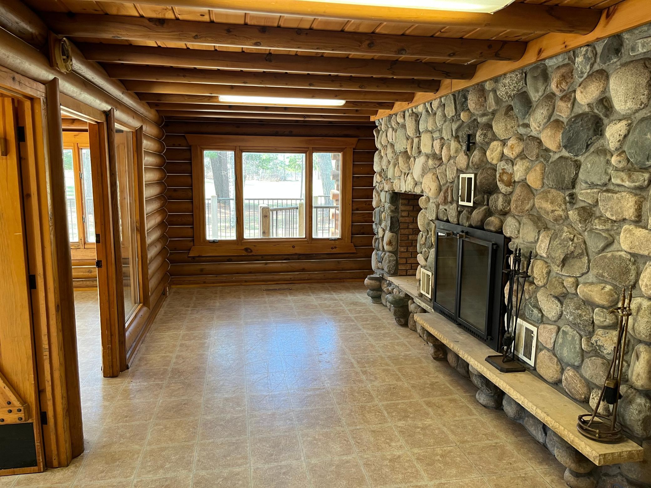 Double sided fireplace