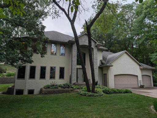 419 Brandywine Drive, Burnsville, MN 55337