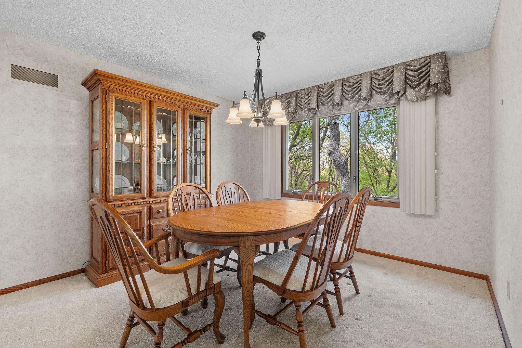 Formal dining room