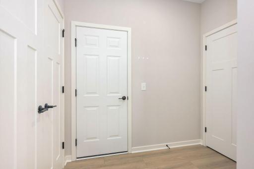 4819 Island Park Drive, Saint Paul, MN 55129