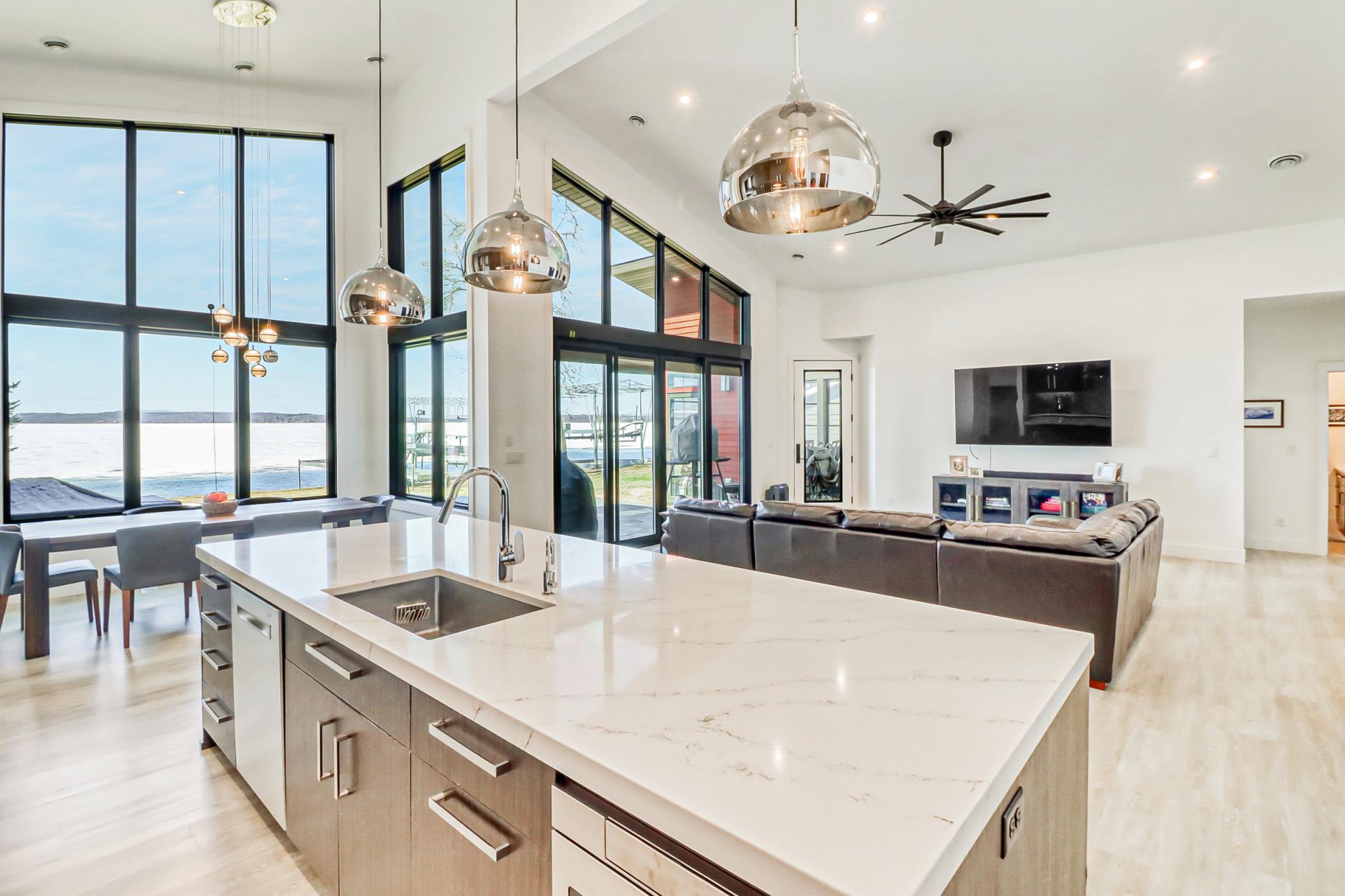 Kitchen1_3.jpg