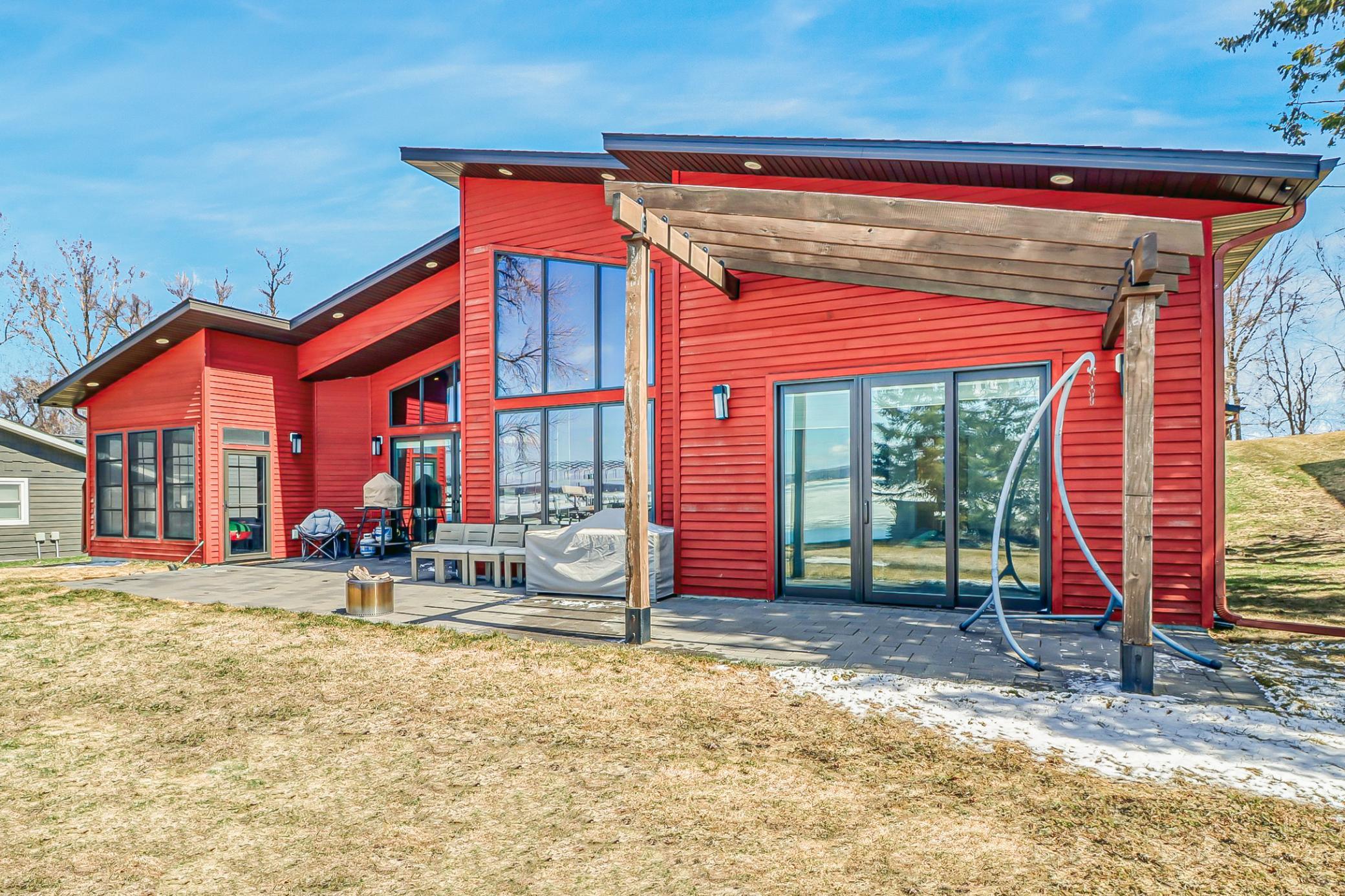 Exterior_Patio1_2.jpg