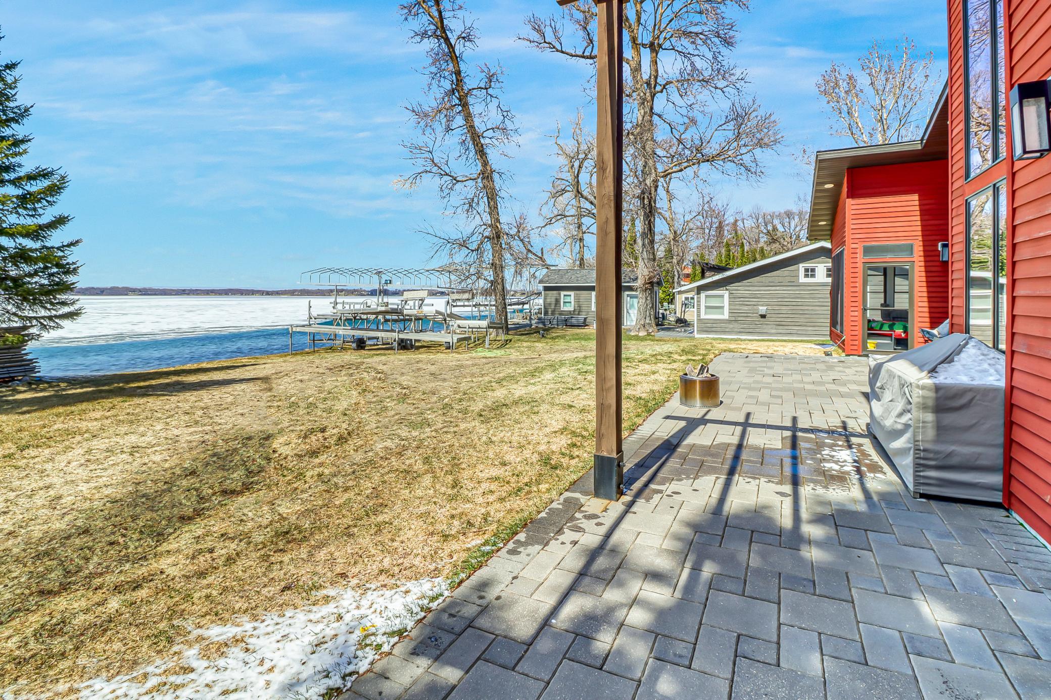 Exterior_Patio1_0.jpg