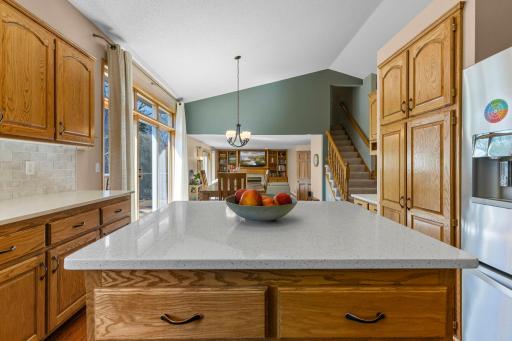 Moveable kitchen island with breakfast bar!