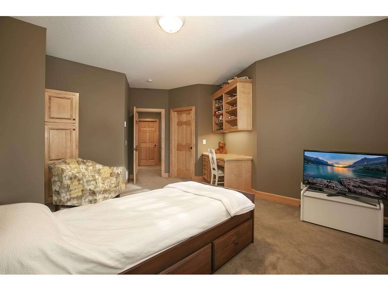 Lower level bedroom