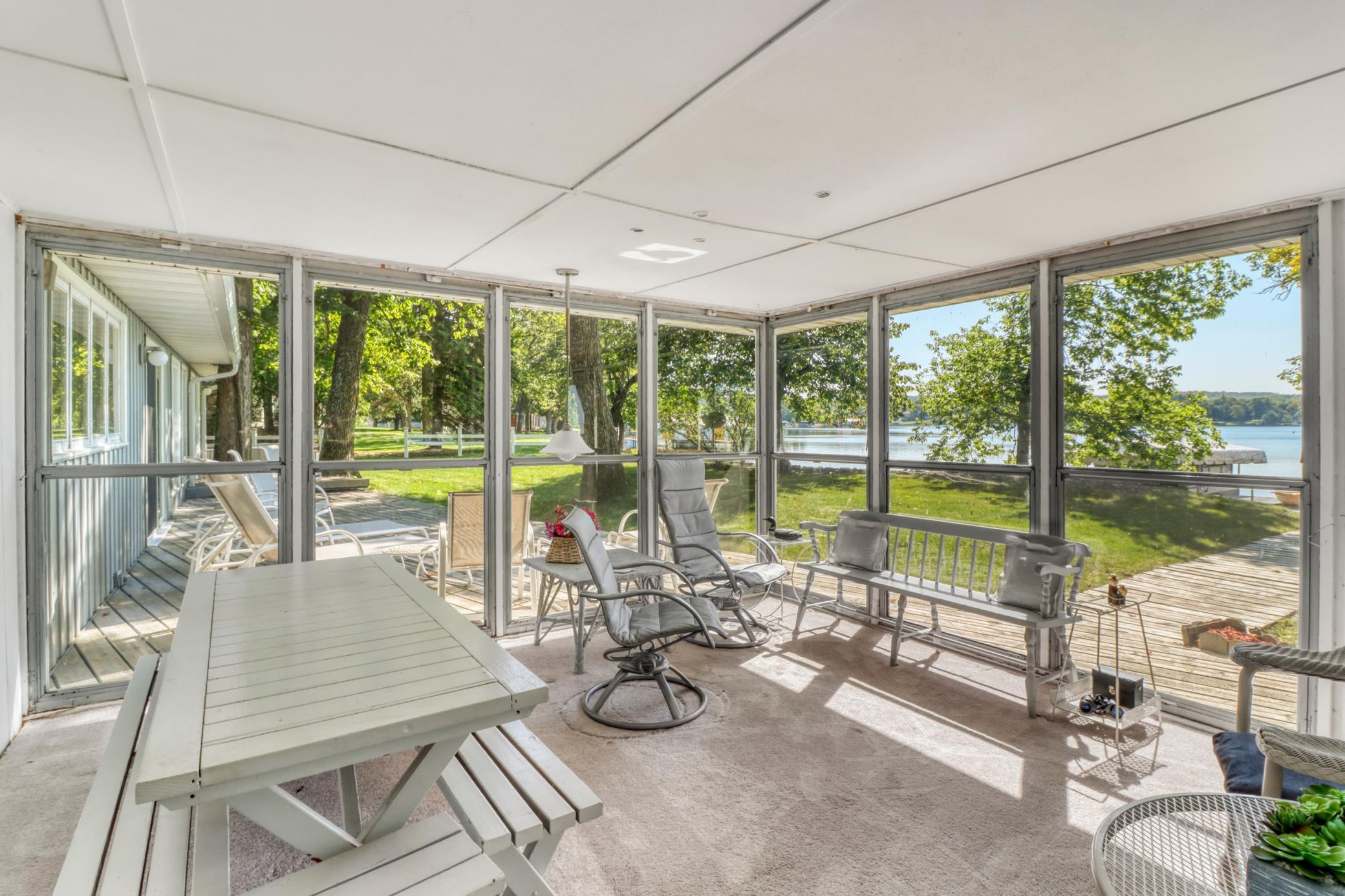 Sunroom1_3.JPG