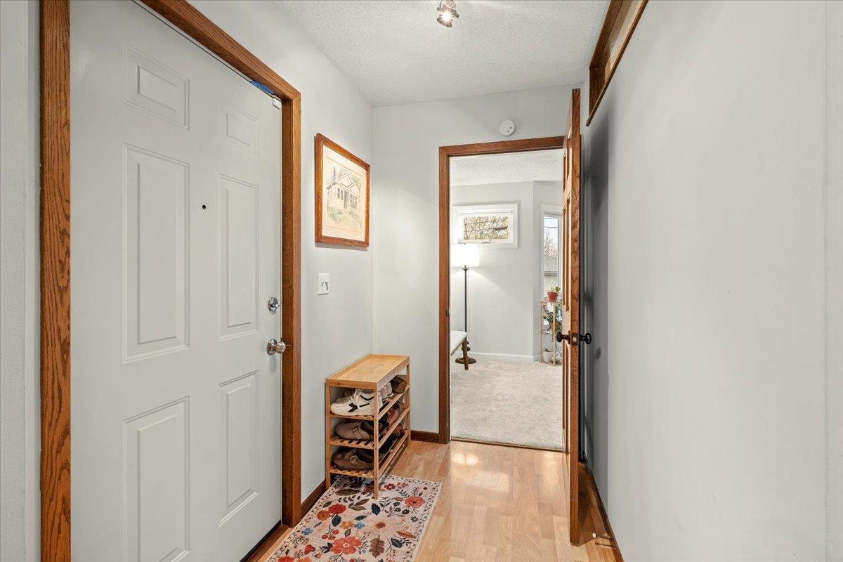 12-2545 Brighton Ave NE-0012.jpg