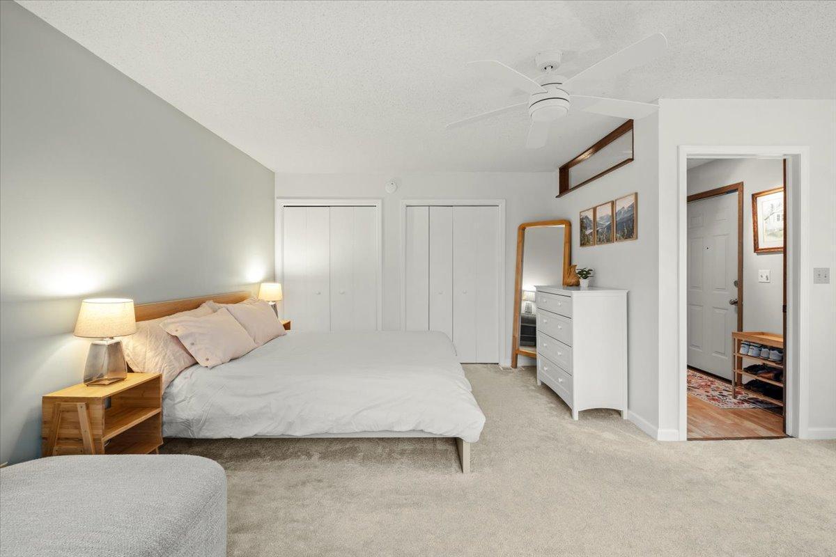 14-2545 Brighton Ave NE-0014.jpg