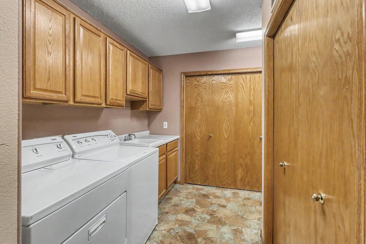 Laundry_Mudroom1_0-1280.jpg