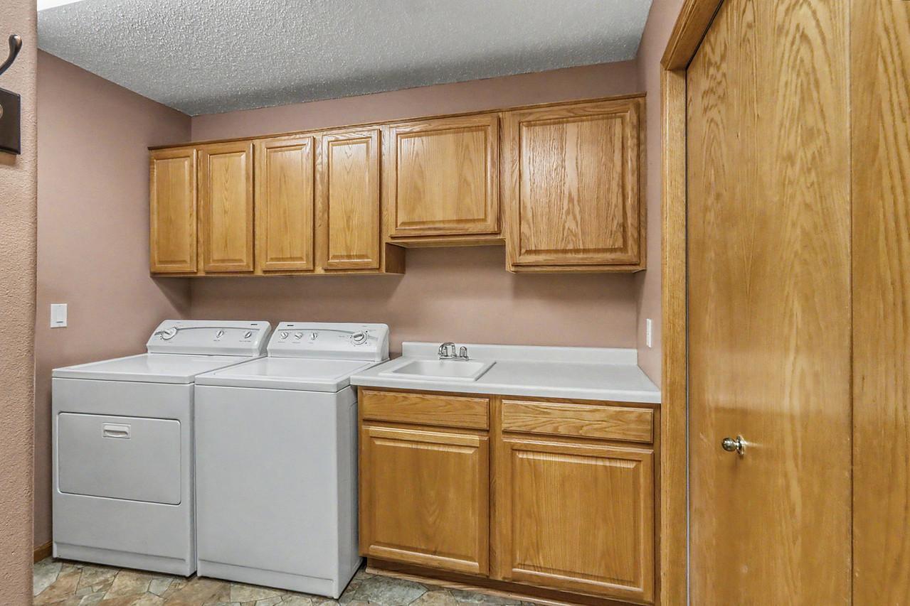 Laundry_Mudroom1_1-1280.jpg