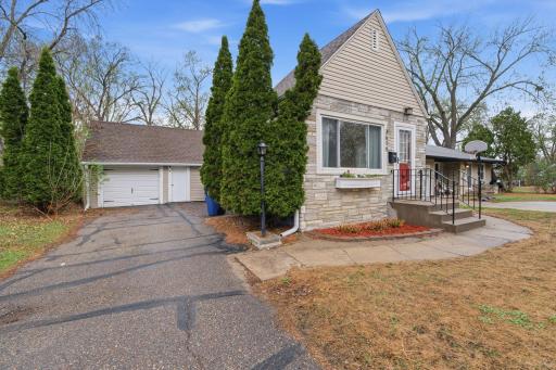3619 Halifax Avenue N, Minneapolis, MN 55422