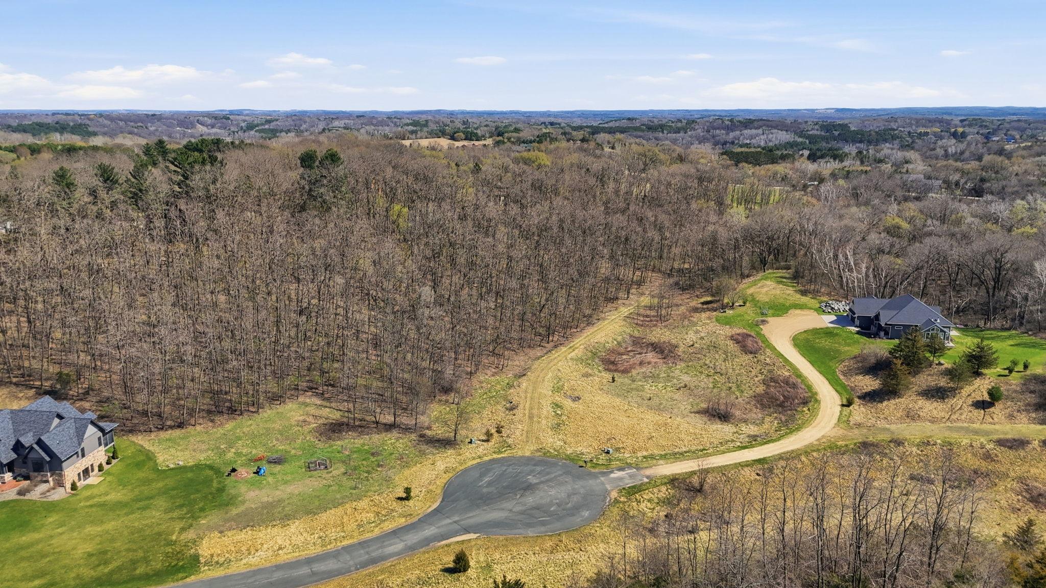 Peaceful, private at the end of a cul de sac.