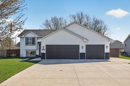 17558 Fieldcrest Avenue, Farmington, MN 55024