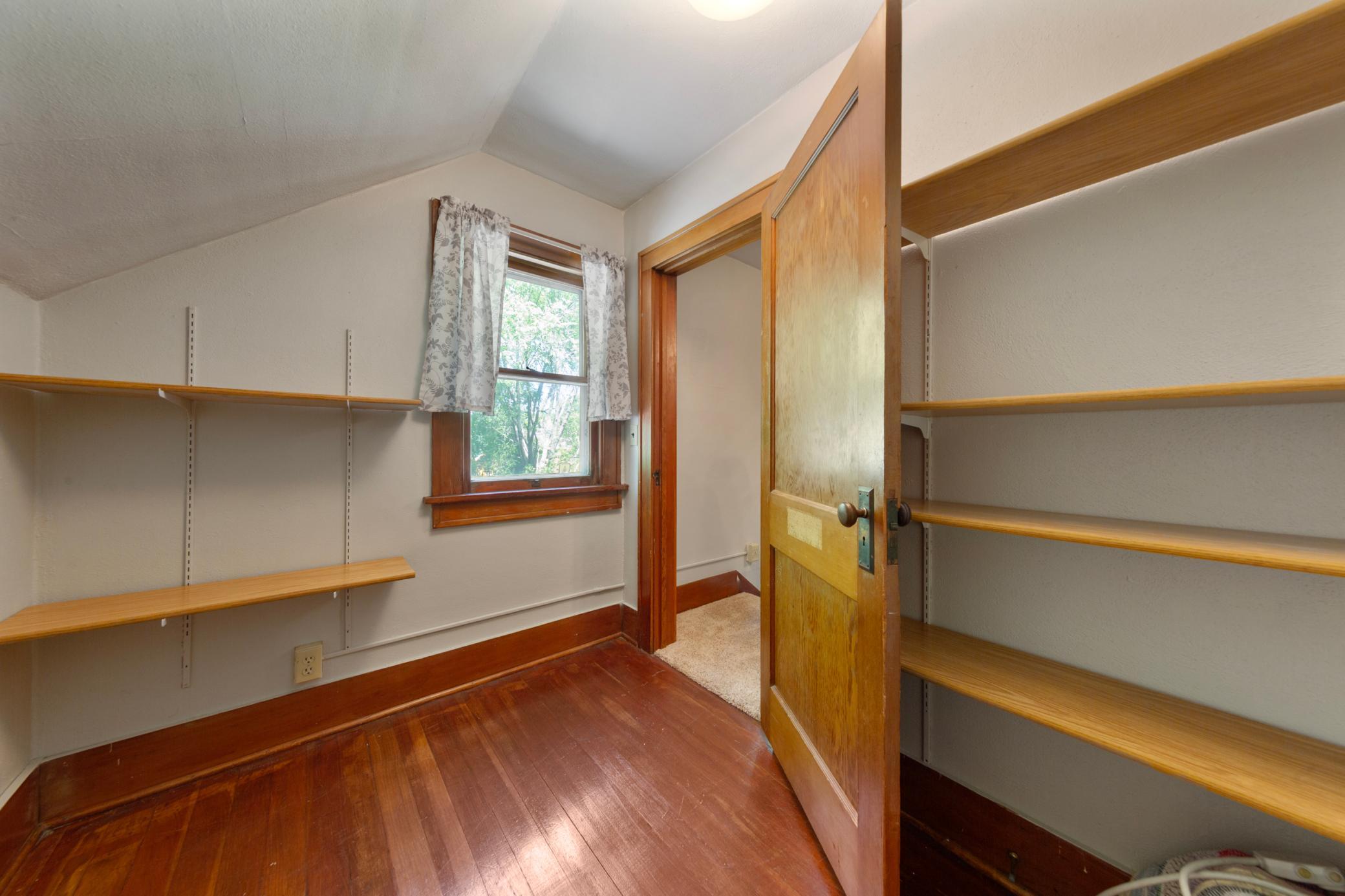 25 bedroom 1.jpg