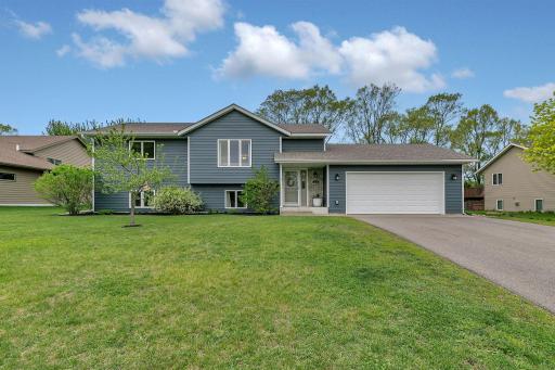 913 5th Avenue E, Sartell, MN 56377