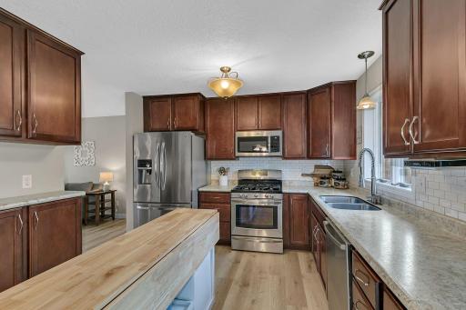 913 5th Avenue E, Sartell, MN 56377