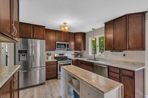 The movable kitchen island makes the space incredibly user friendly!
