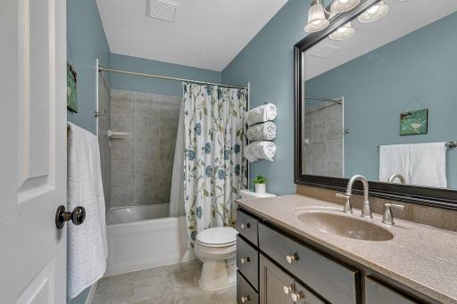 913 5th Avenue E, Sartell, MN 56377