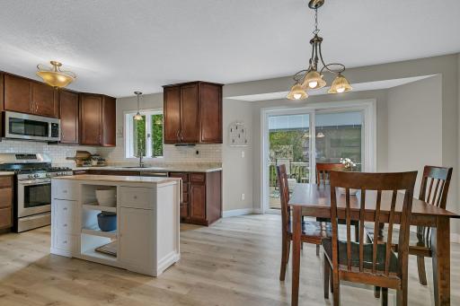 913 5th Avenue E, Sartell, MN 56377