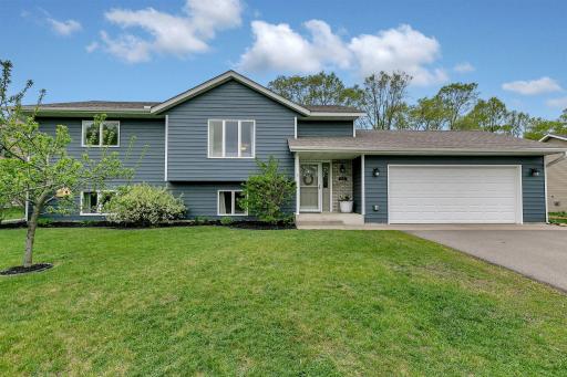 913 5th Avenue E, Sartell, MN 56377