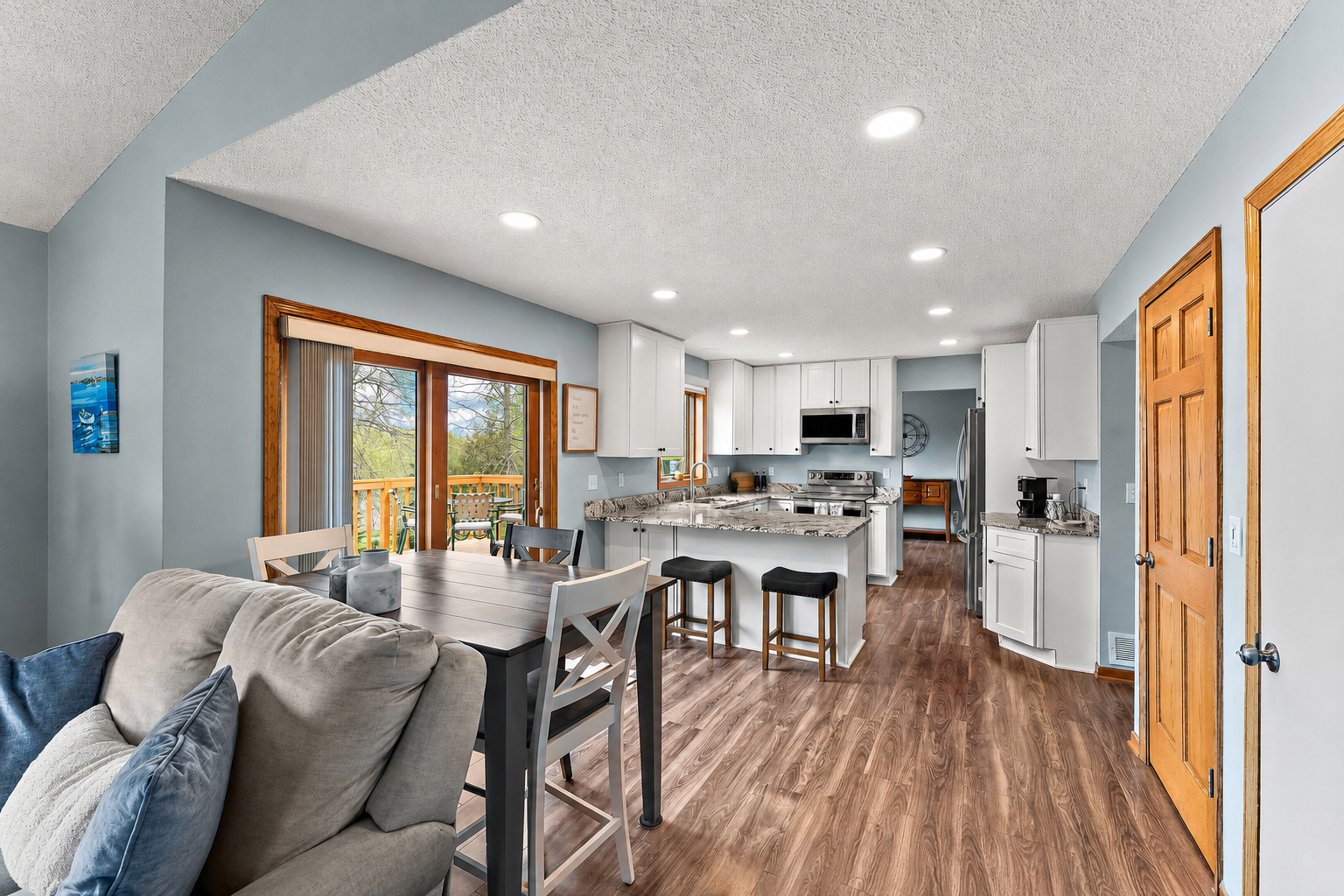 Open family room to Kitchen