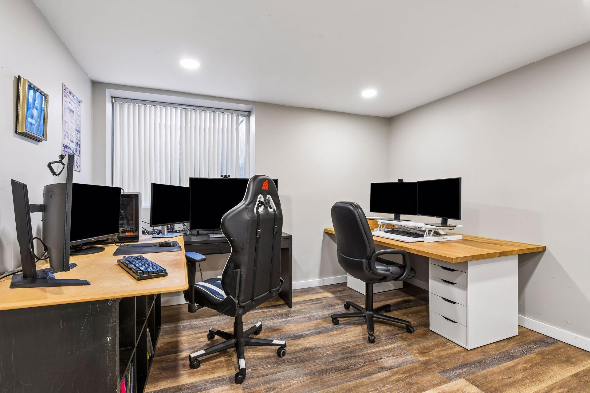 Lower level bed (4th)