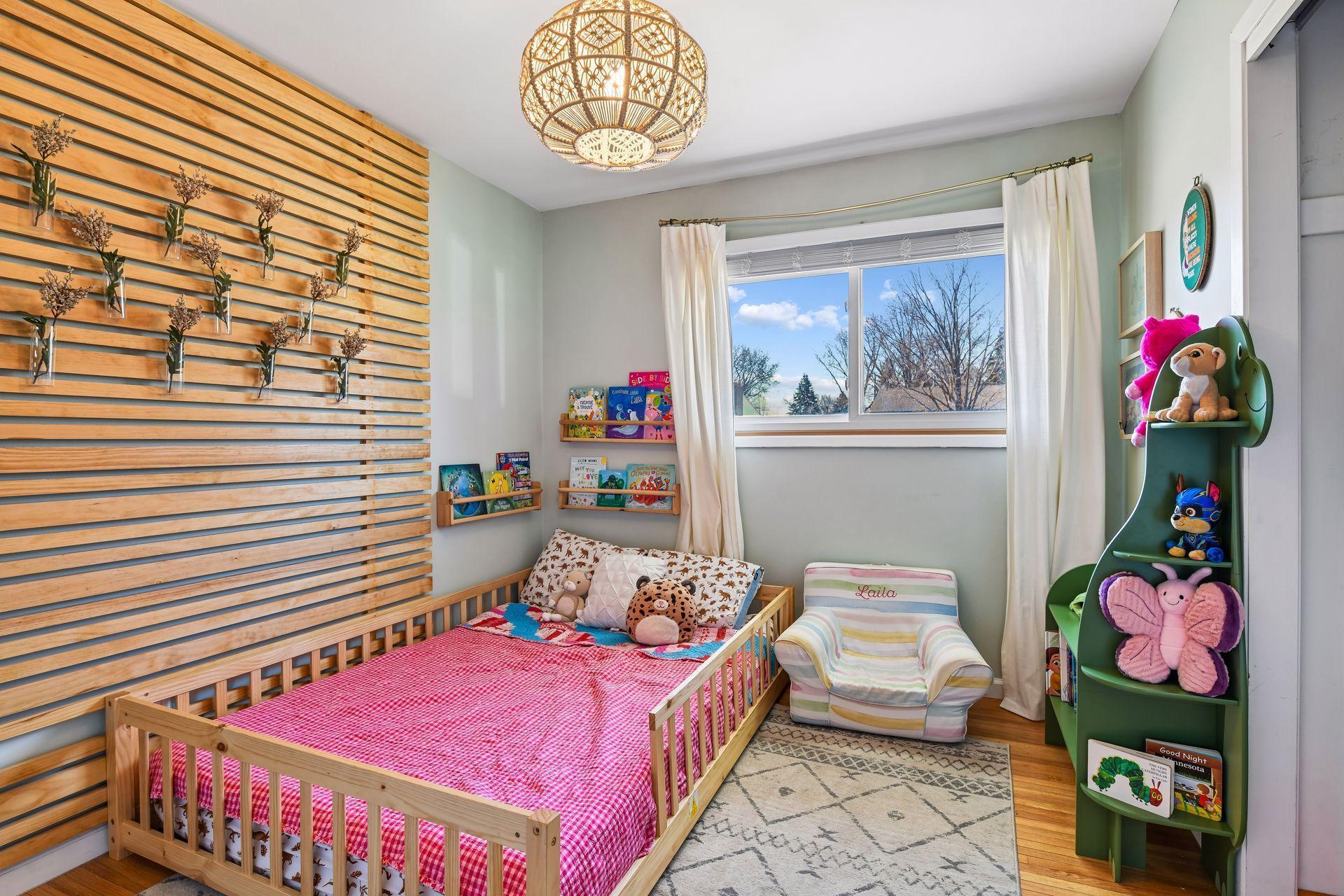 Third main level bed