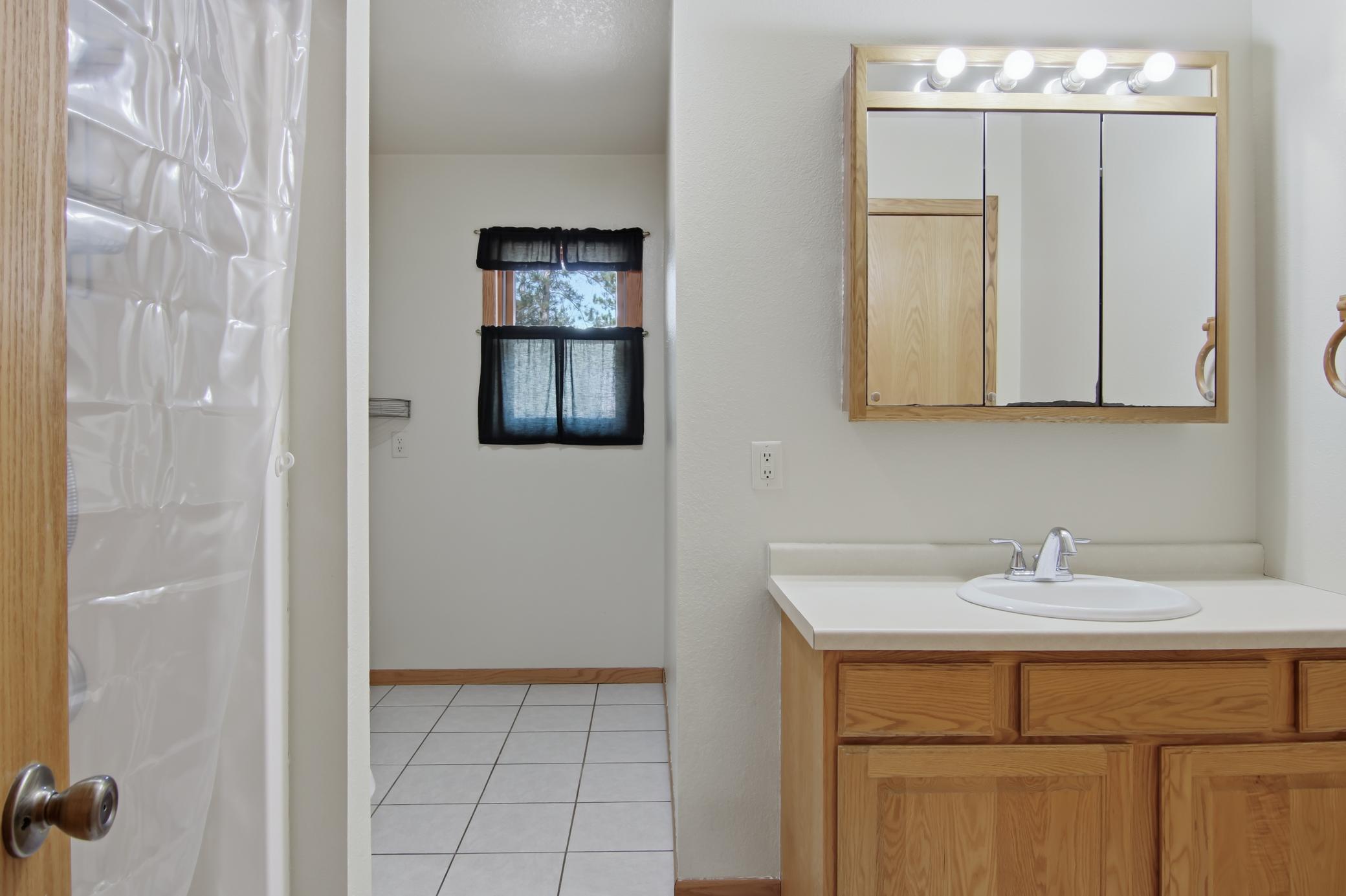 Full Bathroom outside the Primary Bedroom