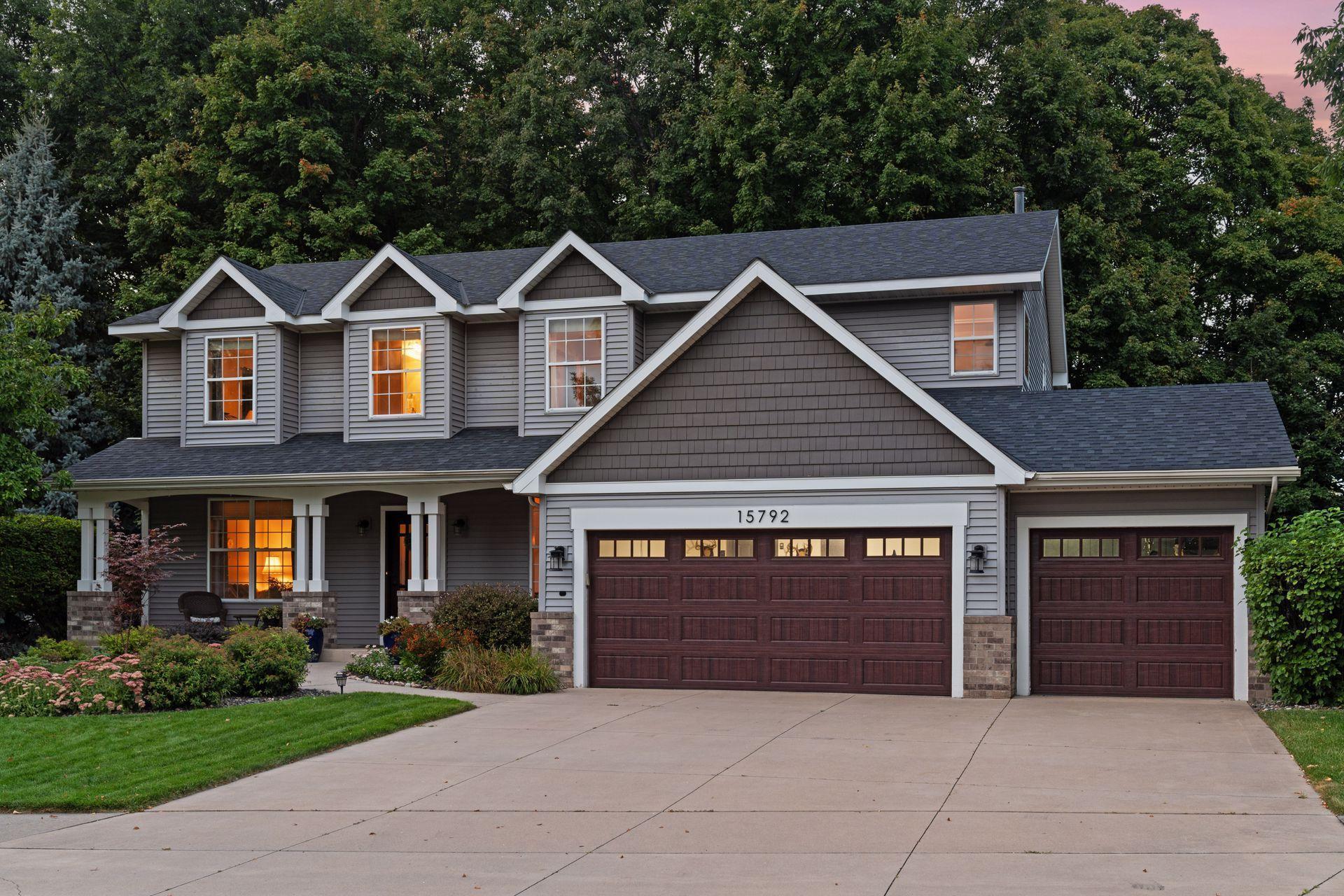 Welcome to 15792 73rd Place N