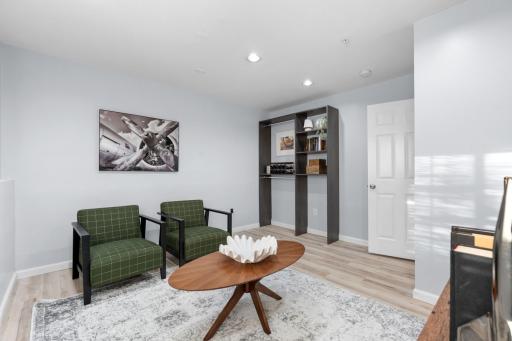 1667 Village Trail E, 5, Saint Paul, MN 55109
