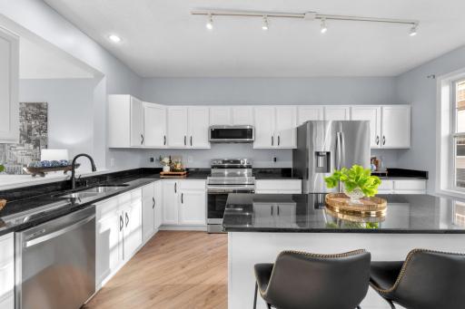 1667 Village Trail E, 5, Saint Paul, MN 55109