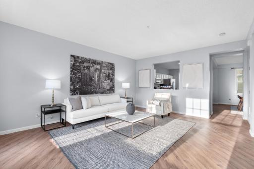 1667 Village Trail E, 5, Saint Paul, MN 55109