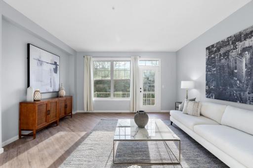 1667 Village Trail E, 5, Saint Paul, MN 55109