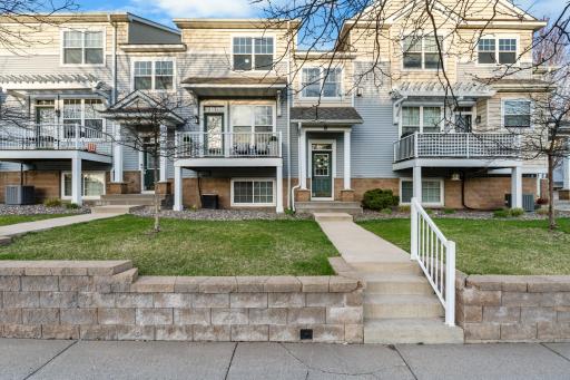 1667 Village Trail E, 5, Saint Paul, MN 55109