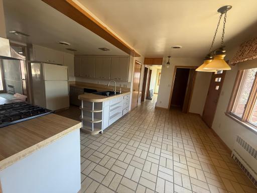 320 S Minnesota Street, Redwood Falls, MN 56283