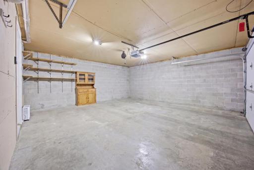 1 Prairiewood Crossing S, Fargo, ND 58103